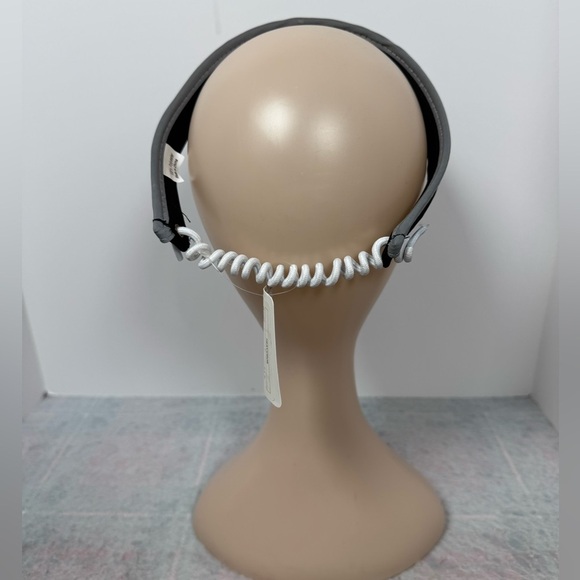 GloveIt Hexy Visor Black, White, Yellow Hexagon Pattern OSFM - Picture 5 of 7